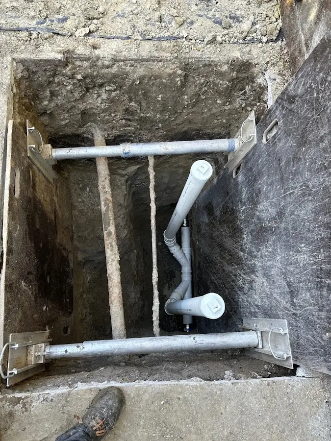 Experienced plumber completing Gas Line Repair work in Clarksville